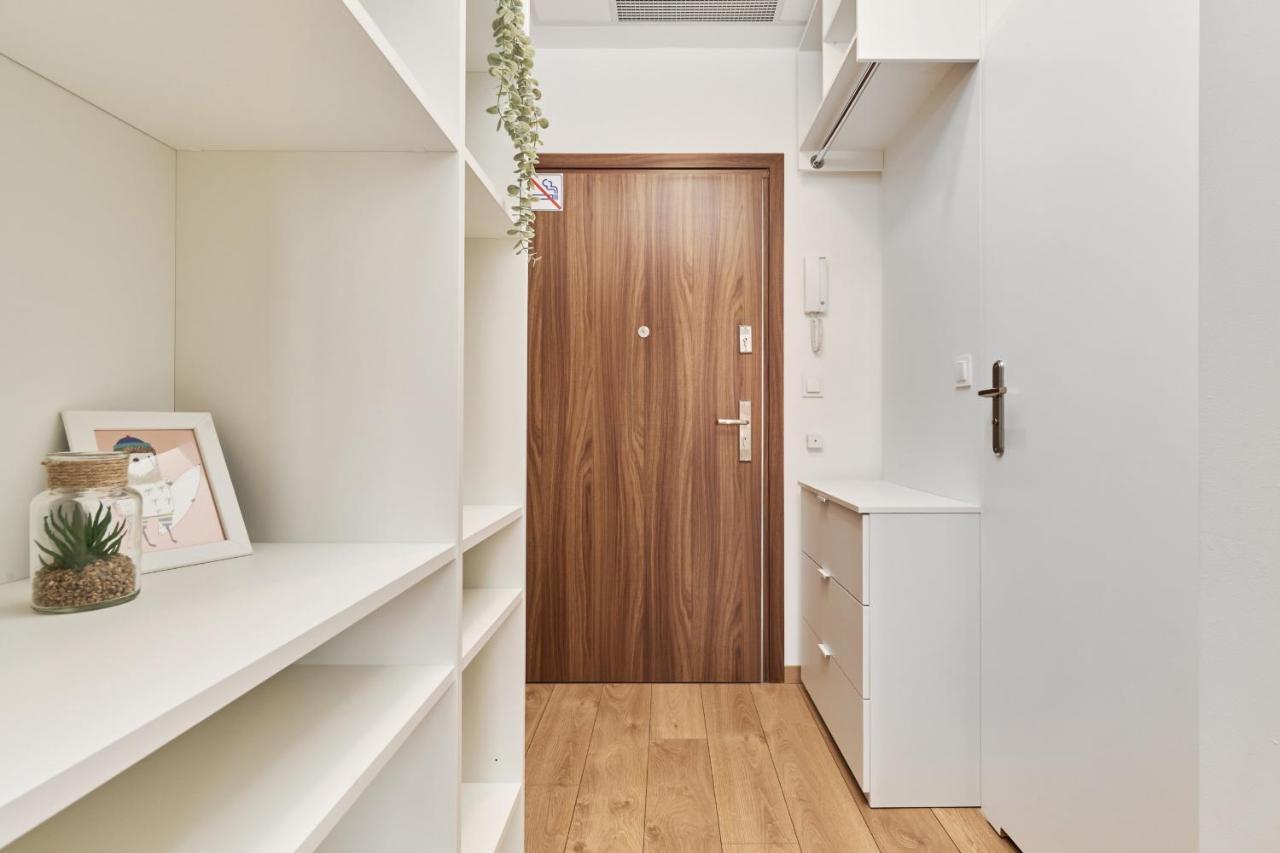 Apartment By The Oder River Wroclaw By Noclegi Renters المظهر الخارجي الصورة
